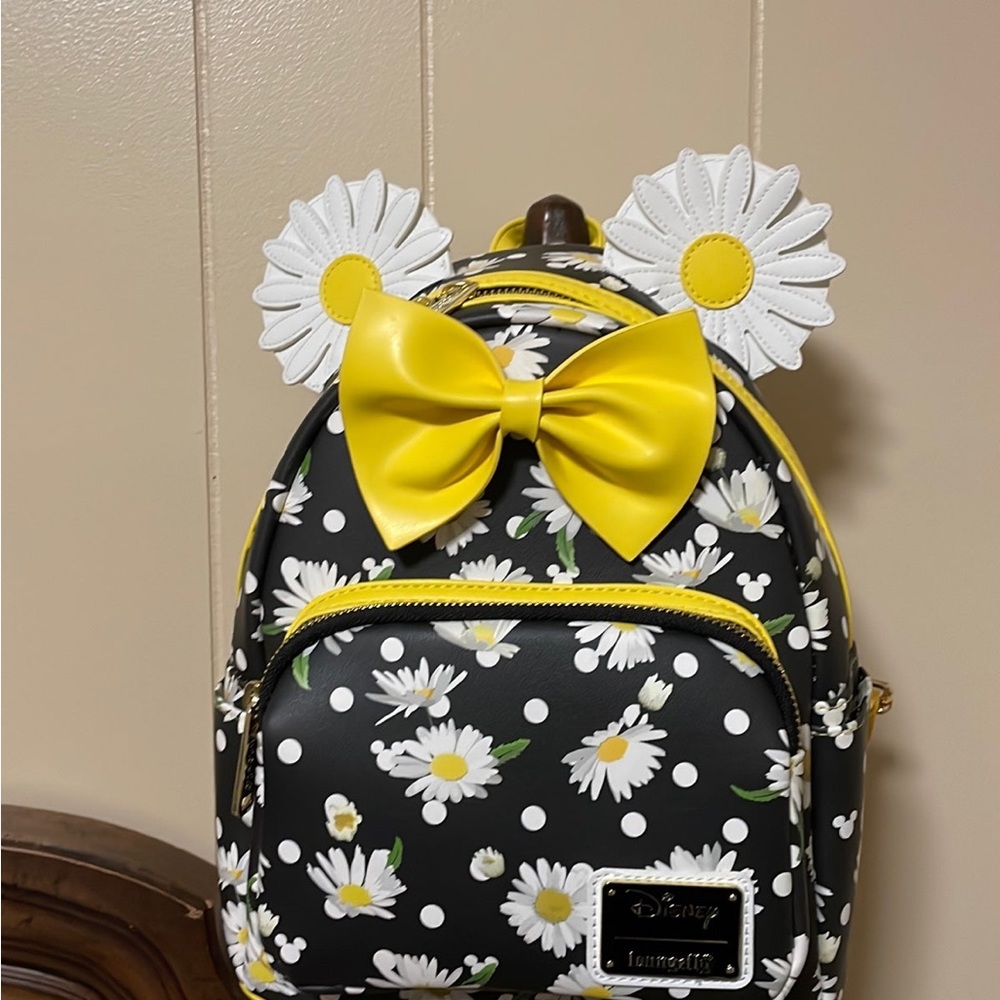 New Loungefly Disney Daisy backpack